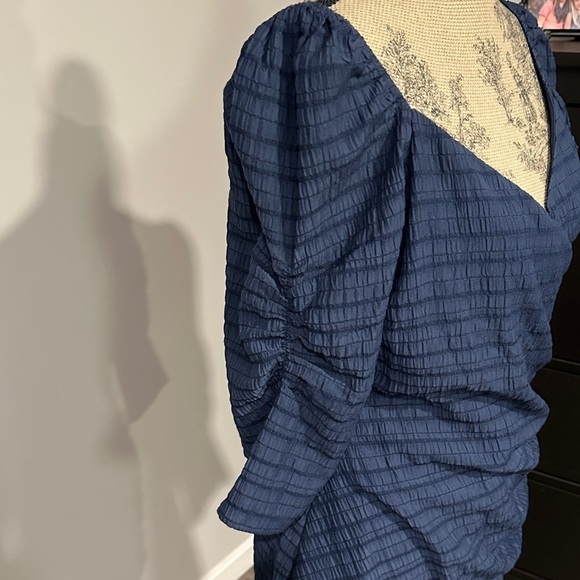 Lost Ink navy blue poof sleeve ruched Elegant Blue Dress Size 12 - Picture 2 of 12